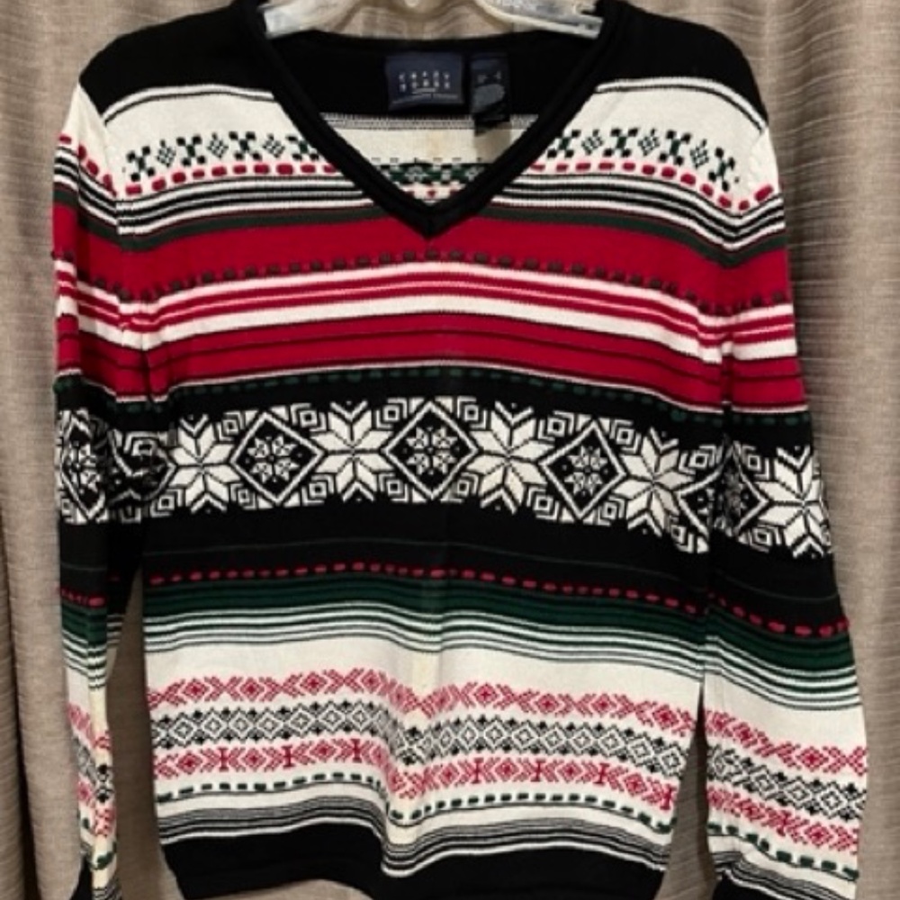 Crazy Horse Size Small Black & Red Long Sleeve V Neck Sweater